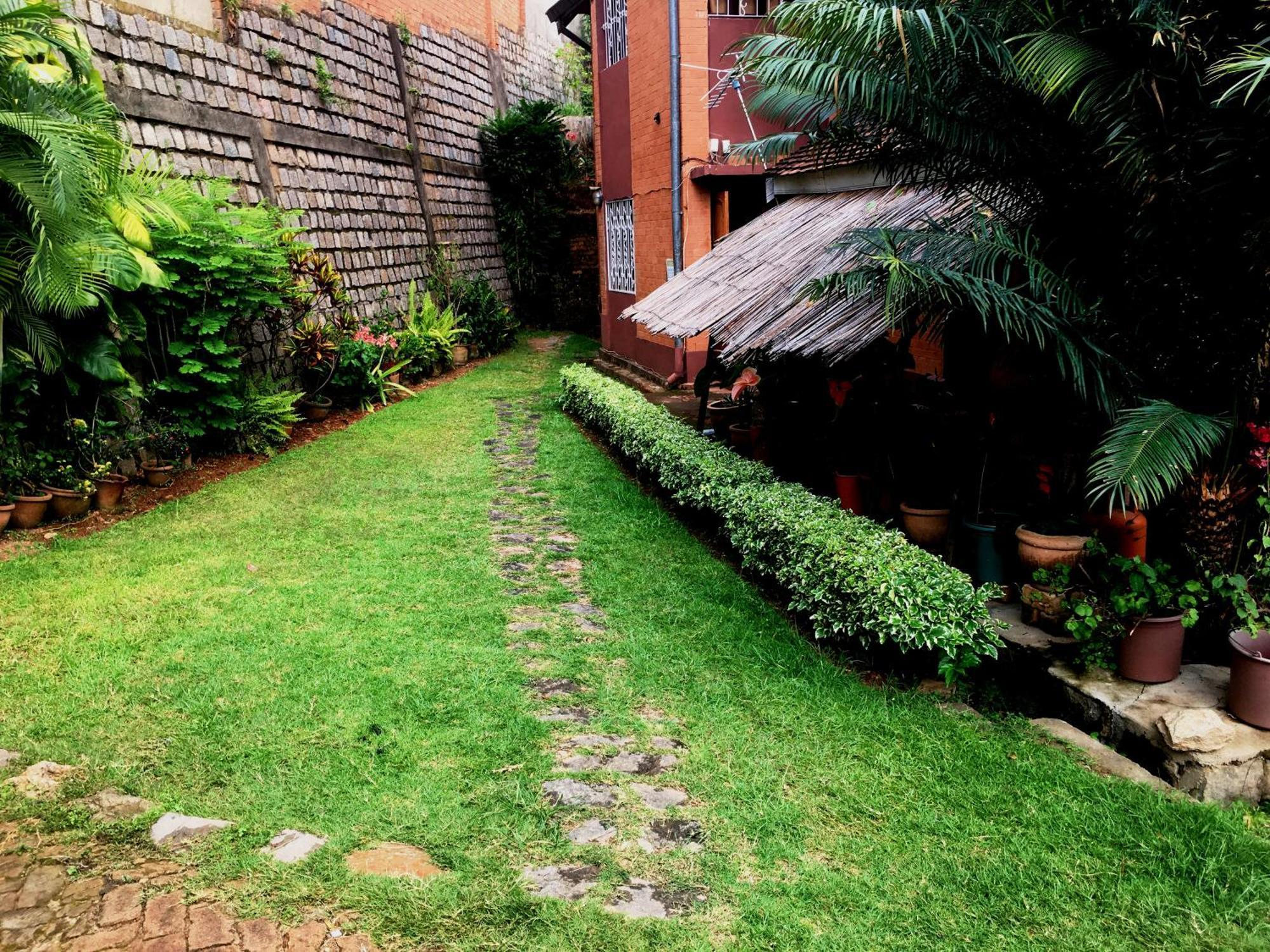 Le Fumoir Guest House Familiale Antananarivo Esterno foto